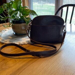Portland Leather crossbody bag